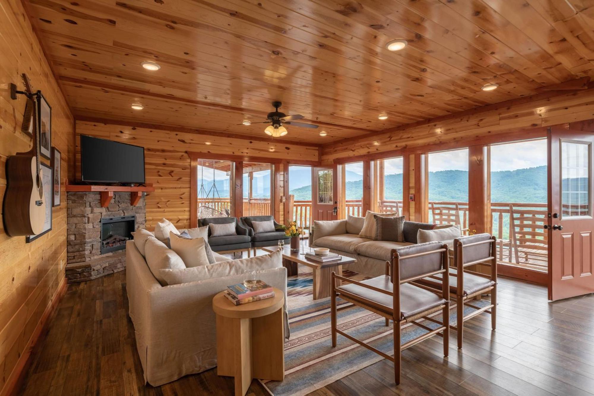 Sugarland By Avantstay Sleeps 28 Home Theatre Two Hot Tubs Indoor Pool Incredible Views Пиджен-Фордж Экстерьер фото
